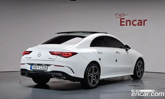Mercedes-Benz CLA-Class 2023 2.0 автомат (гидро), миниатюра 2