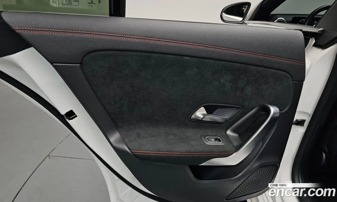 Mercedes-Benz CLA-Class 2023 2.0 автомат (гидро), фото 15