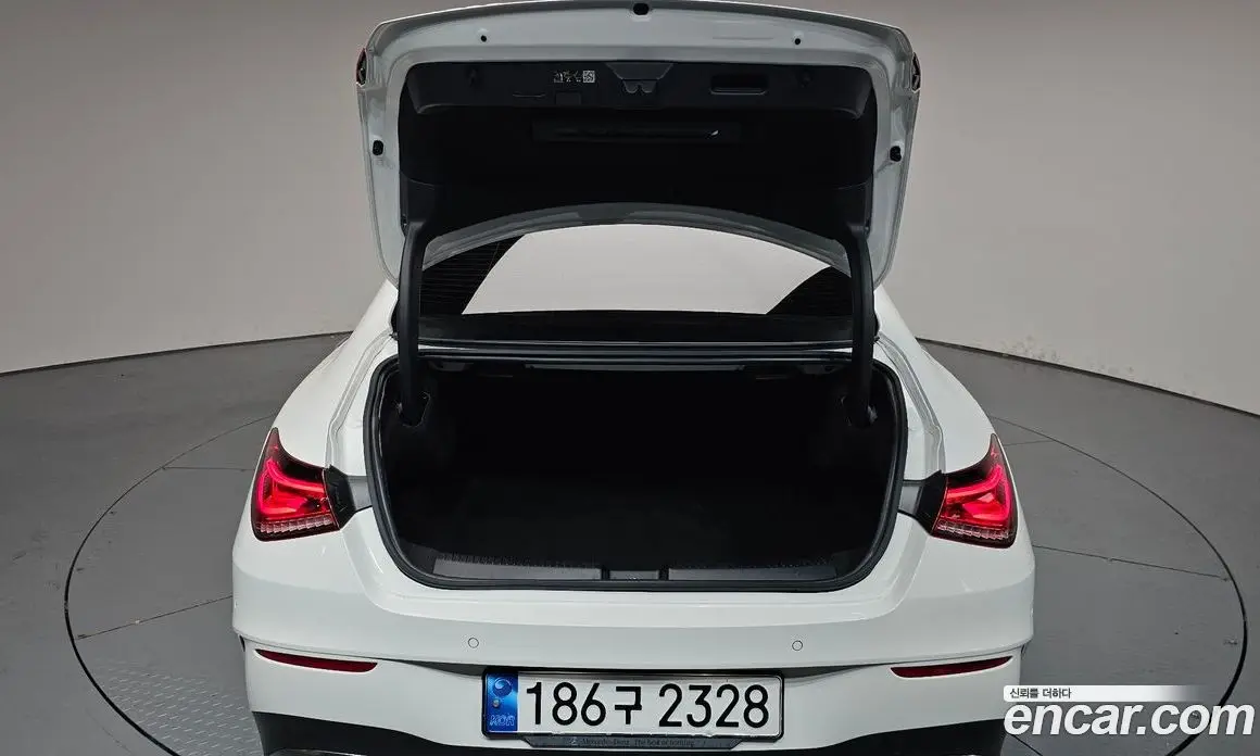 Mercedes-Benz CLA-Class 2023 2.0 автомат (гидро), фото 26