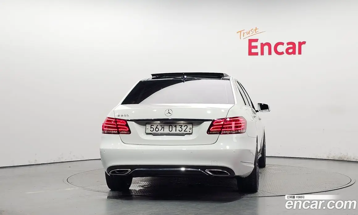 Mercedes-Benz E-Class 2015 2.1 автомат (гидро), фото 4
