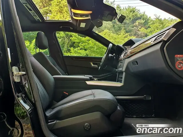 Mercedes-Benz E-Class 2016 3.5 автомат (гидро), миниатюра 6