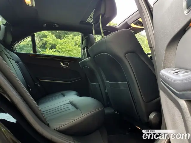 Mercedes-Benz E-Class 2016 3.5 автомат (гидро), миниатюра 7