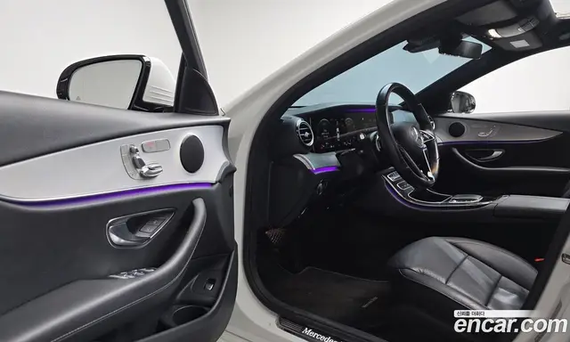 Mercedes-Benz E-Class 2020 2.0 автомат (гидро), миниатюра 12