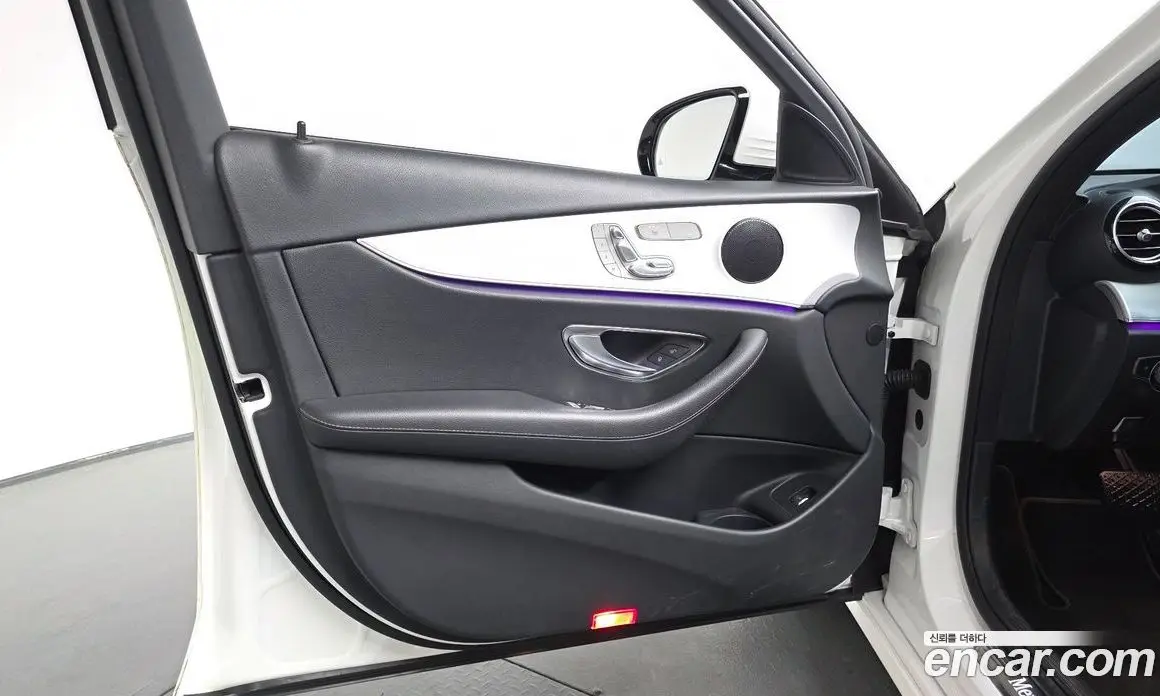 Mercedes-Benz E-Class 2020 2.0 автомат (гидро), фото 13