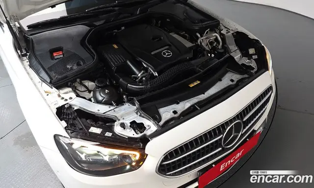 Mercedes-Benz E-Class 2020 2.0 автомат (гидро), миниатюра 5