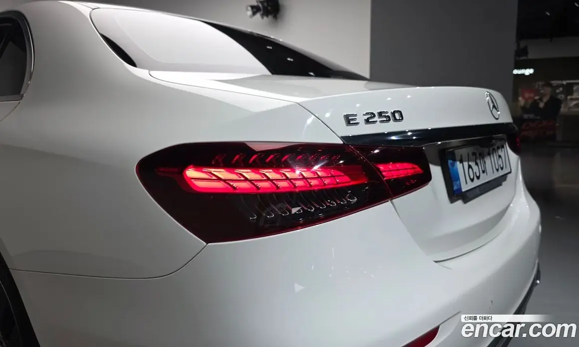 Mercedes-Benz E-Class 2020 2.0 автомат (гидро), фото 8