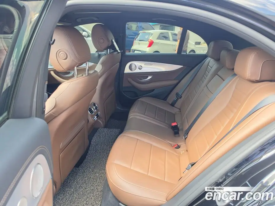 Mercedes-Benz E-Class 2021 2.0 автомат (гидро), фото 19