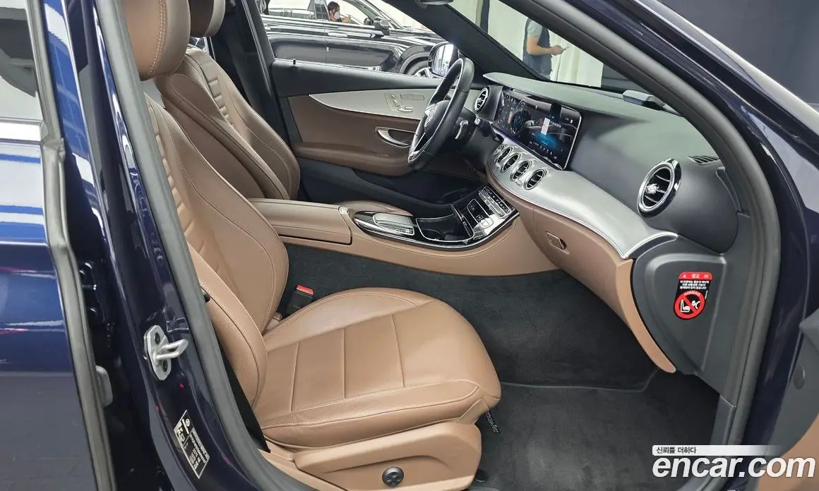 Mercedes-Benz E-Class 2021 2.0 автомат (гидро), фото 16