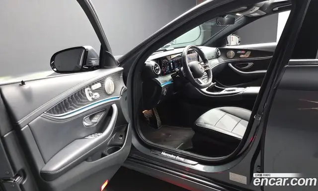 Mercedes-Benz E-Class 2022 1.9 автомат (гидро), миниатюра 10