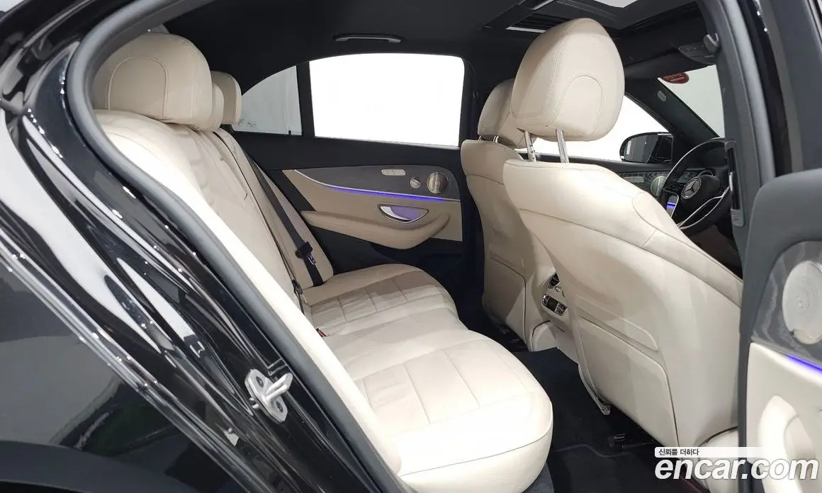 Mercedes-Benz E-Class 2023 2.0 автомат (гидро), фото 17