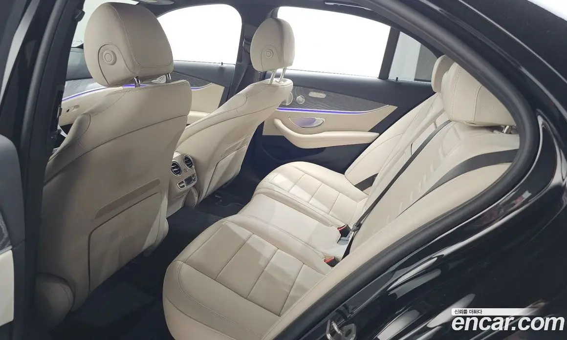 Mercedes-Benz E-Class 2023 2.0 автомат (гидро), фото 27