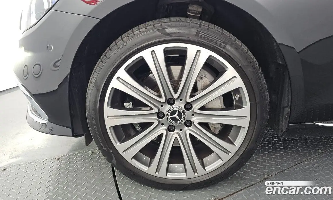 Mercedes-Benz E-Class 2023 2.0 автомат (гидро), фото 5