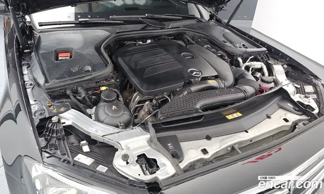Mercedes-Benz E-Class 2023 2.0 автомат (гидро), миниатюра 6
