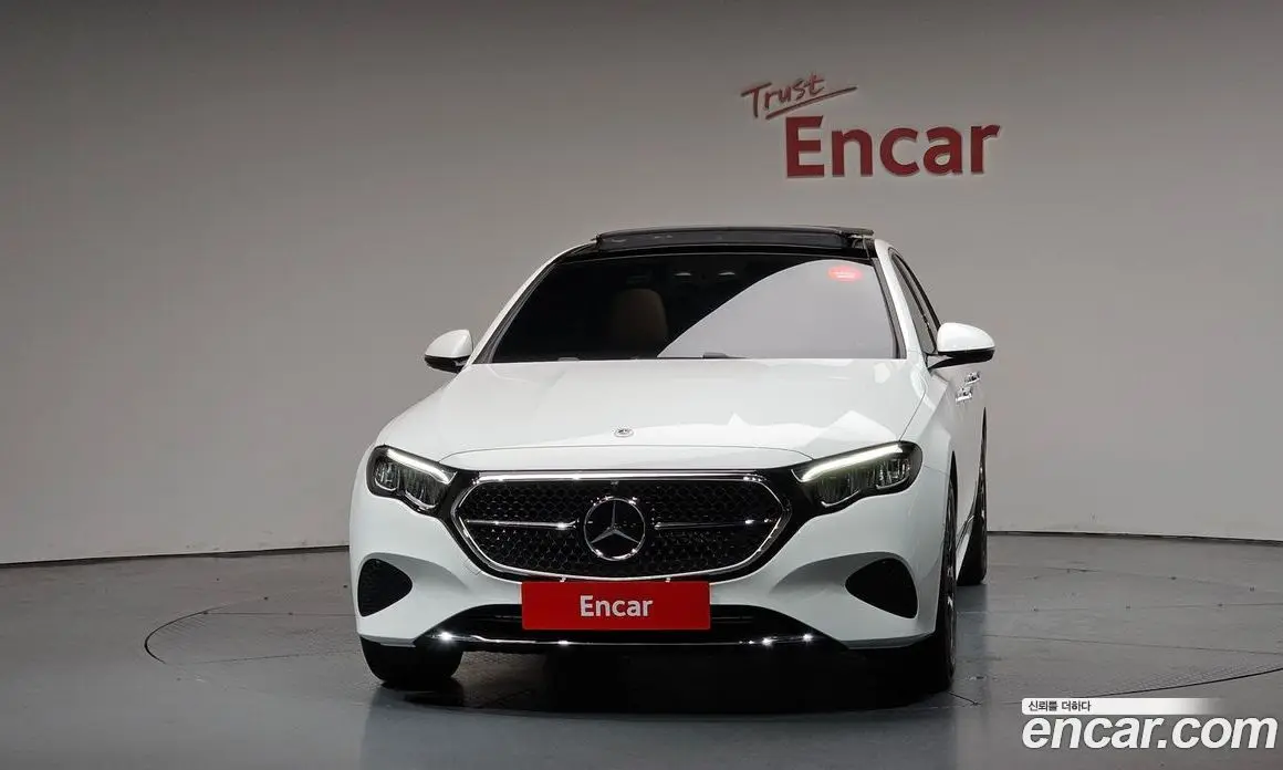 Mercedes-Benz E-Class 2026 2.0 автомат (гидро), фото 3