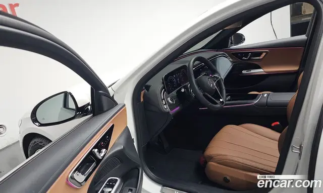 Mercedes-Benz E-Class 2026 2.0 автомат (гидро), миниатюра 10