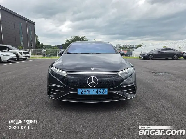 Mercedes-Benz EQS 2022 1.0 автомат (гидро), миниатюра 3