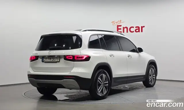 Mercedes-Benz GLB-Class 2021 1.9 автомат (гидро), миниатюра 2
