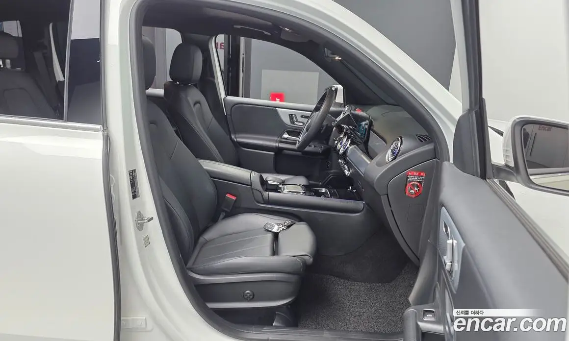 Mercedes-Benz GLB-Class 2021 1.9 автомат (гидро), фото 17