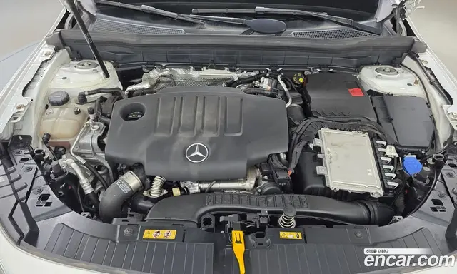 Mercedes-Benz GLB-Class 2021 1.9 автомат (гидро), миниатюра 6