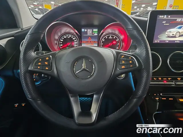 Mercedes-Benz GLC-Class 2018 2.0 автомат (гидро), миниатюра 11