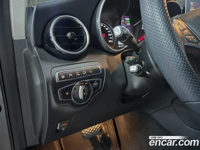 Mercedes-Benz GLC-Class 2018 2.0 автомат (гидро), миниатюра 12