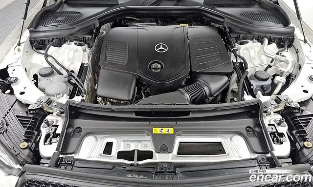 Mercedes-Benz GLC-Class 2025 2.0 автомат (гидро), миниатюра 6