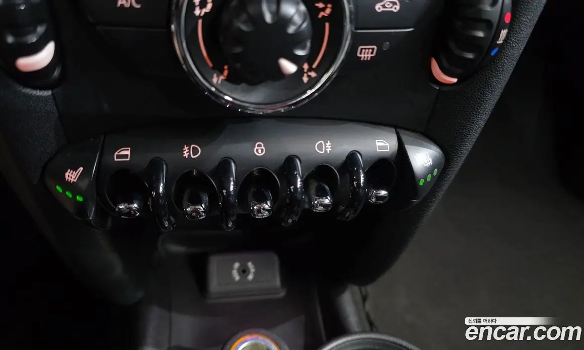 Mini Cooper 2013 1.6 автомат (гидро), фото 15