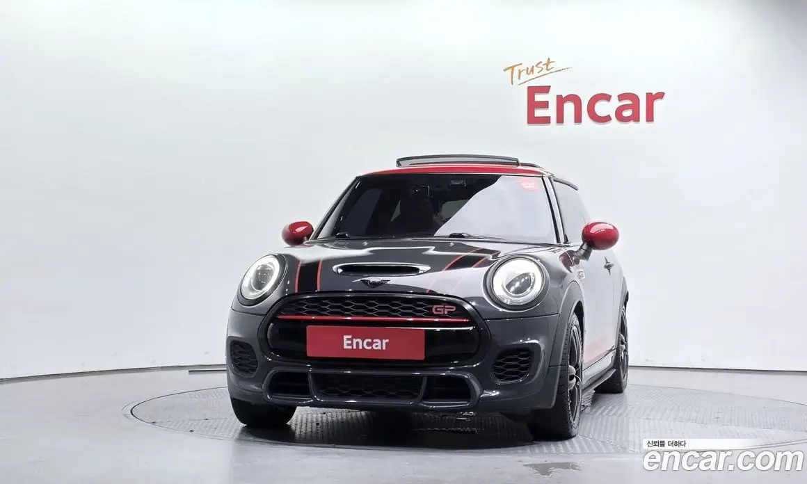 Mini Cooper 2015 2.0 автомат (гидро), фото 3