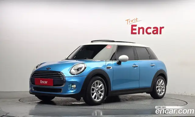 Mini Cooper 2016 1.5 автомат (гидро), миниатюра 1