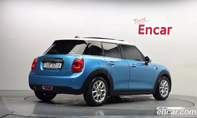 Mini Cooper 2016 1.5 автомат (гидро), миниатюра 2