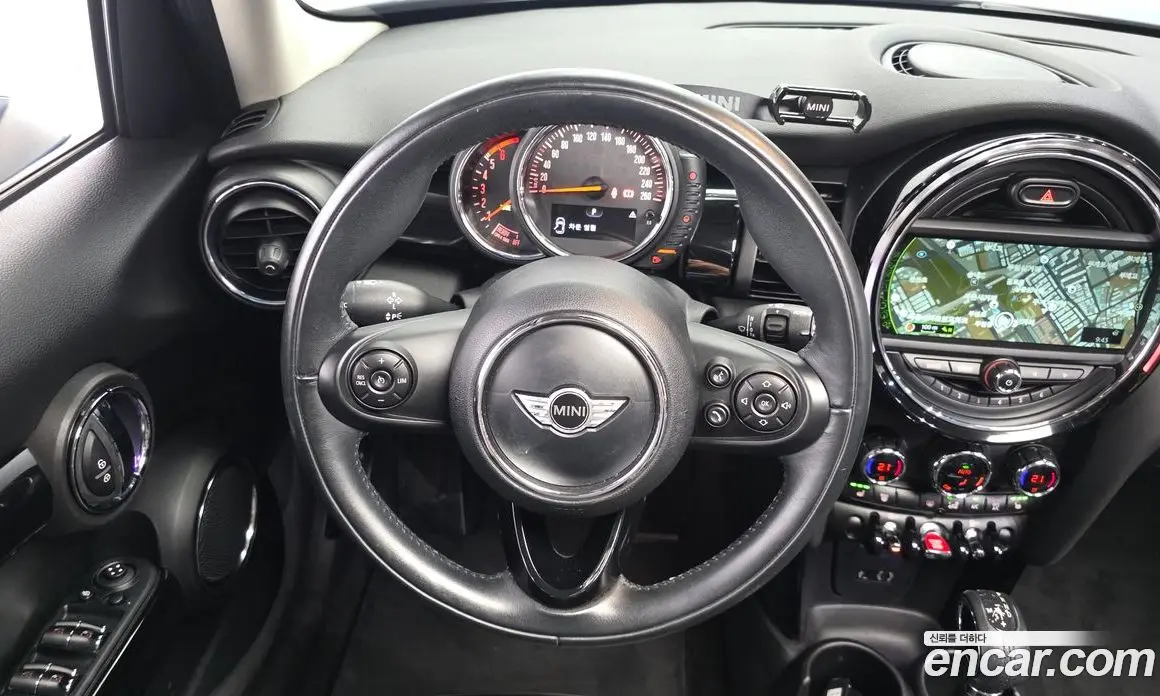 Mini Cooper 2016 1.5 автомат (гидро), фото 13