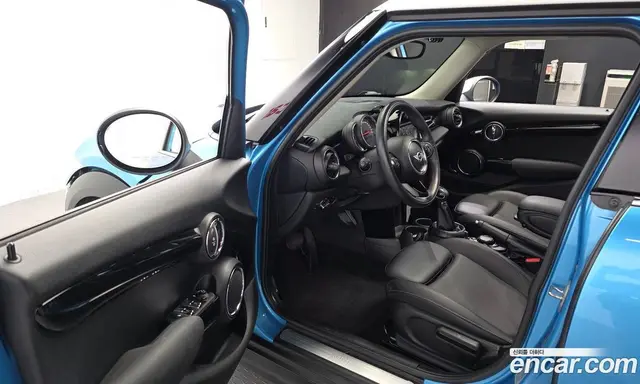 Mini Cooper 2016 1.5 автомат (гидро), миниатюра 10