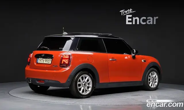 Mini Cooper 2020 1.5 автомат (гидро), миниатюра 2