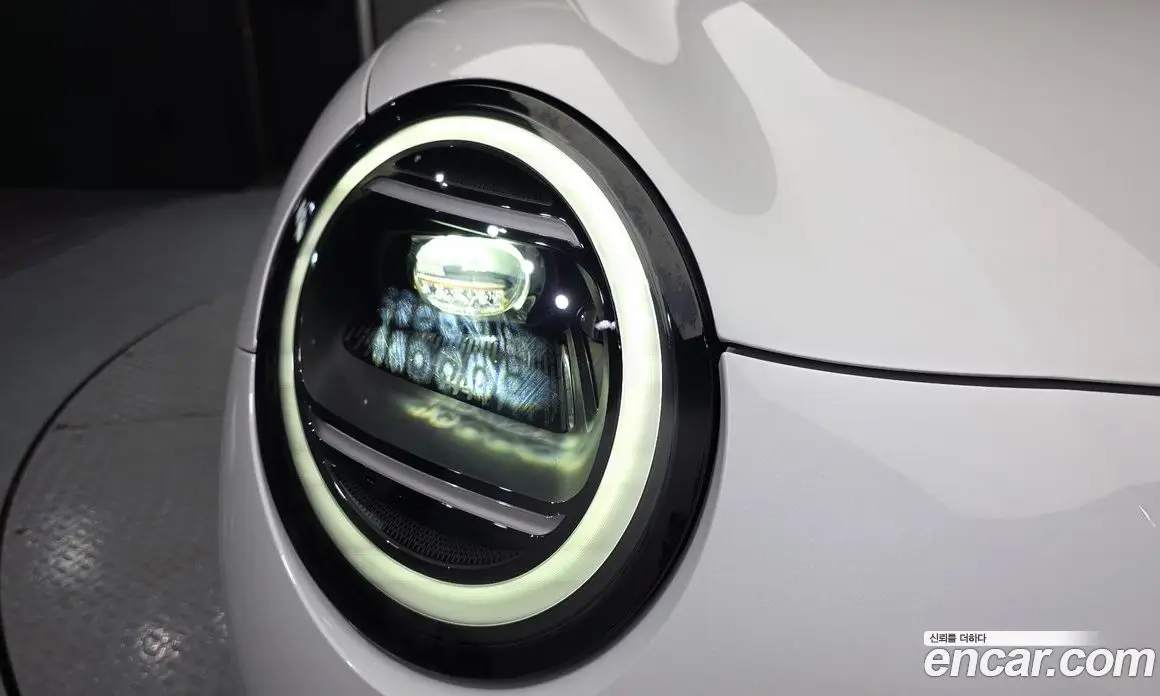 Mini Cooper 2024 0.1 автомат (гидро), фото 8
