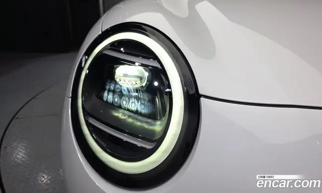 Mini Cooper 2024 0.1 автомат (гидро), миниатюра 8