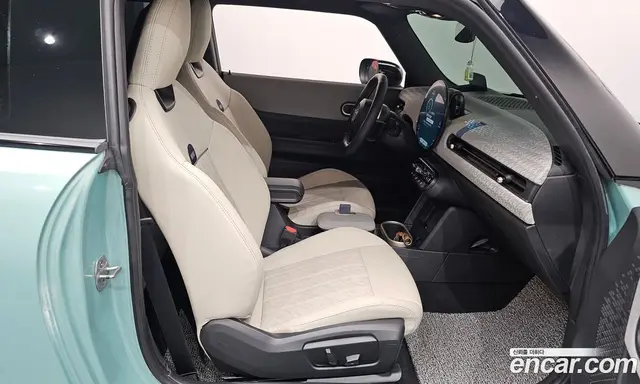 Mini Cooper 2024 2.0 автомат (гидро), миниатюра 11