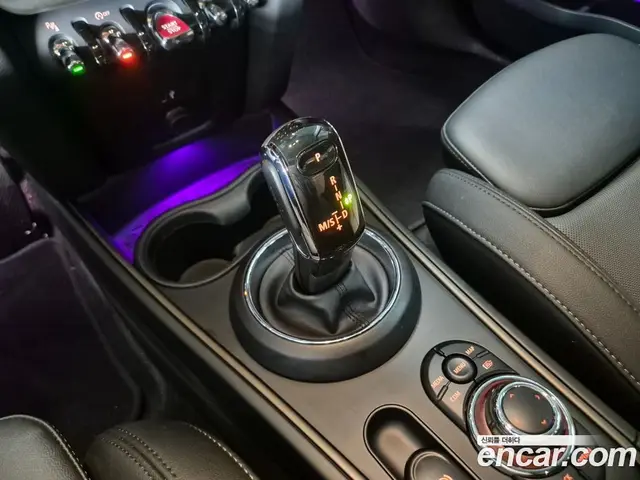 Mini Countryman 2023 1.5 автомат (гидро), миниатюра 9
