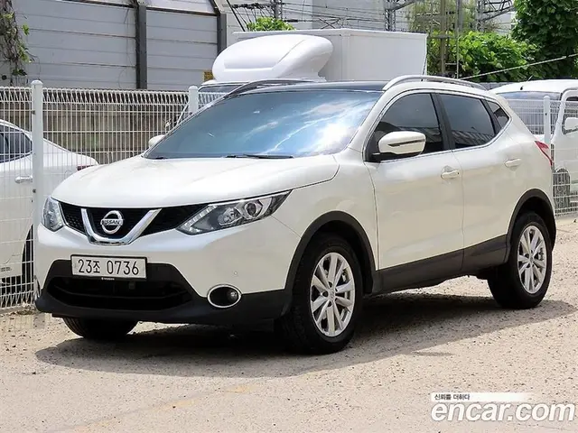 Nissan Qashqai 2016 1.6 автомат (гидро), миниатюра 2