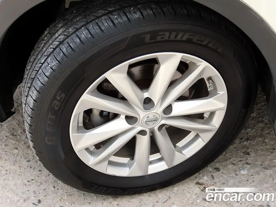 Nissan Qashqai 2016 1.6 автомат (гидро), фото 20