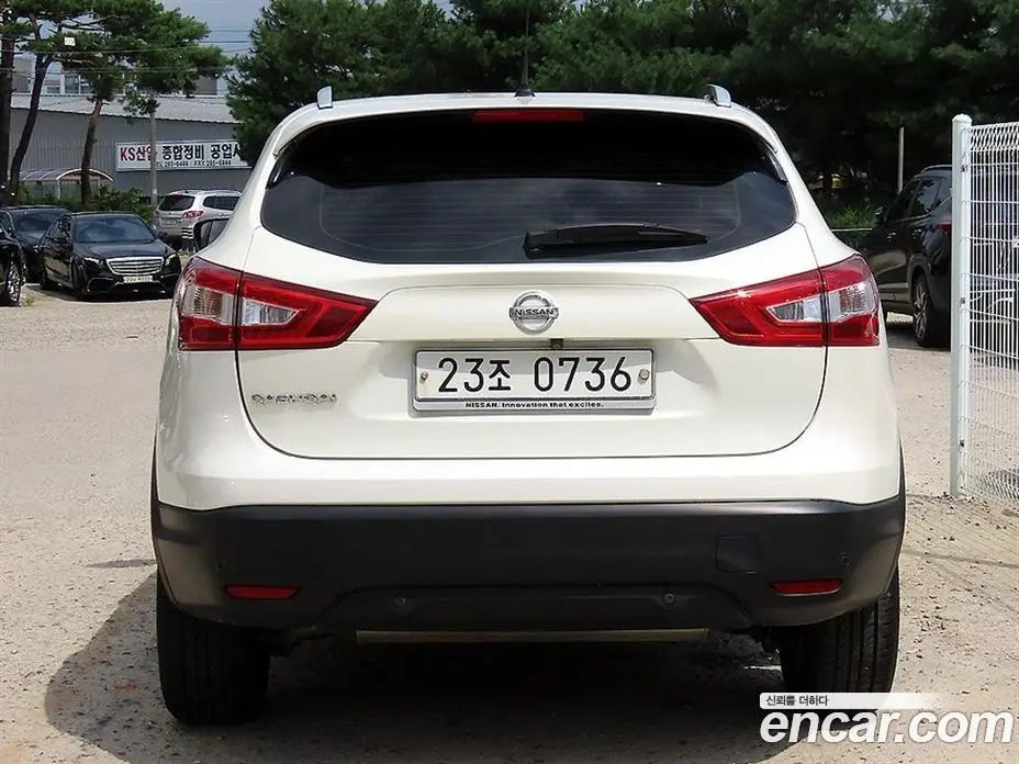 Nissan Qashqai 2016 1.6 автомат (гидро), фото 4