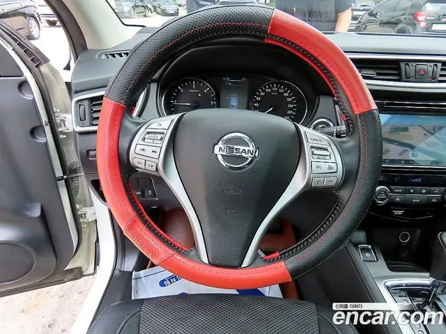 Nissan Qashqai 2016 1.6 автомат (гидро), миниатюра 8