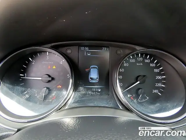 Nissan Qashqai 2016 1.6 автомат (гидро), миниатюра 9