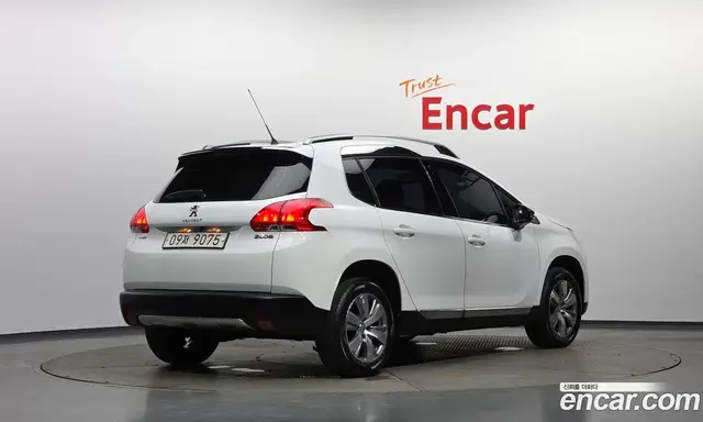 Peugeot 2008 2017 1.6 автомат (гидро), миниатюра 2