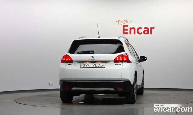 Peugeot 2008 2017 1.6 автомат (гидро), миниатюра 4