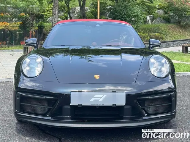 Porsche 911 2023 3.0 автомат (гидро), миниатюра 2