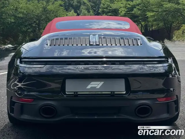 Porsche 911 2023 3.0 автомат (гидро), миниатюра 3