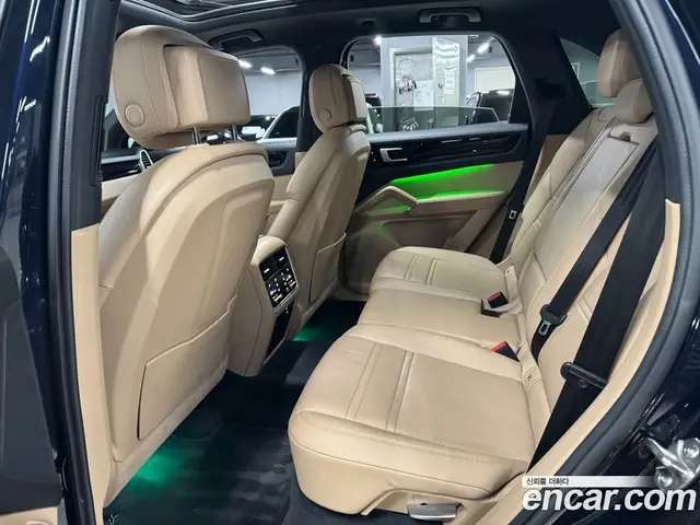 Porsche Cayenne 2021 3.0 автомат (гидро), миниатюра 11