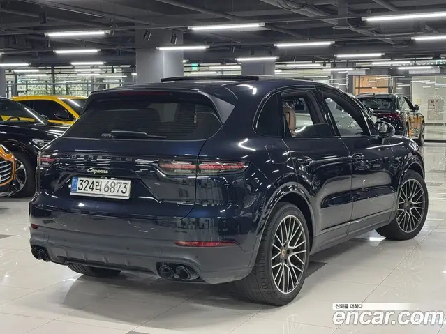 Porsche Cayenne 2021 3.0 автомат (гидро), миниатюра 3