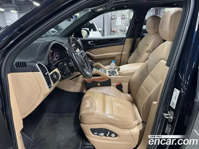 Porsche Cayenne 2021 3.0 автомат (гидро), миниатюра 9