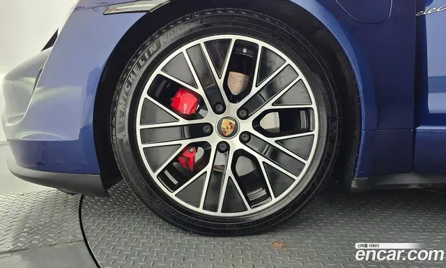Porsche Taycan 2021 0.1 автомат (гидро), миниатюра 5